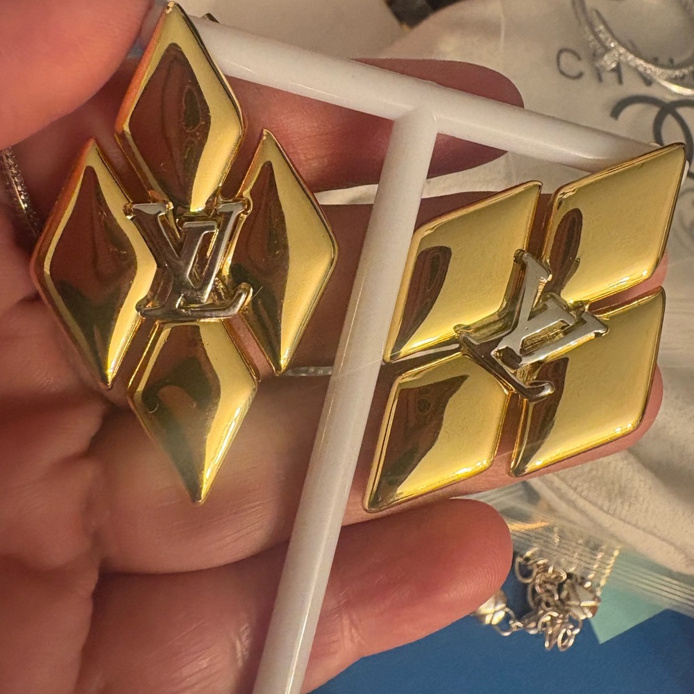 Louis Vuitton Designer Earrings new